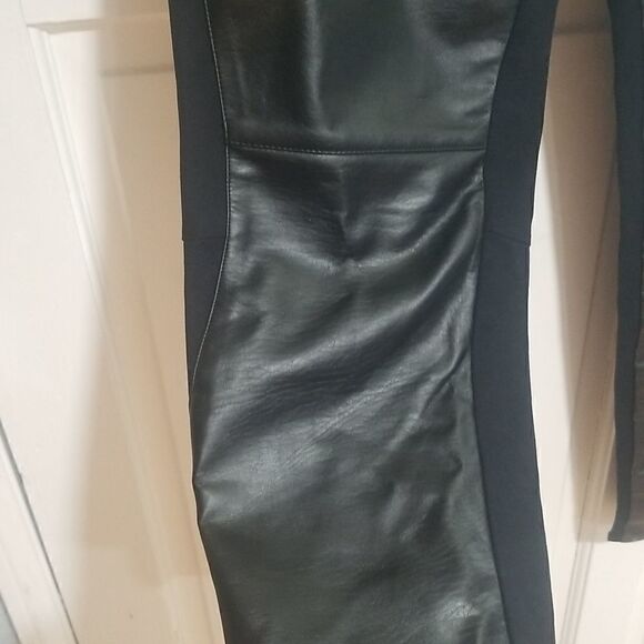 Trouve faux leather leggings Large - Picture 4 of 17